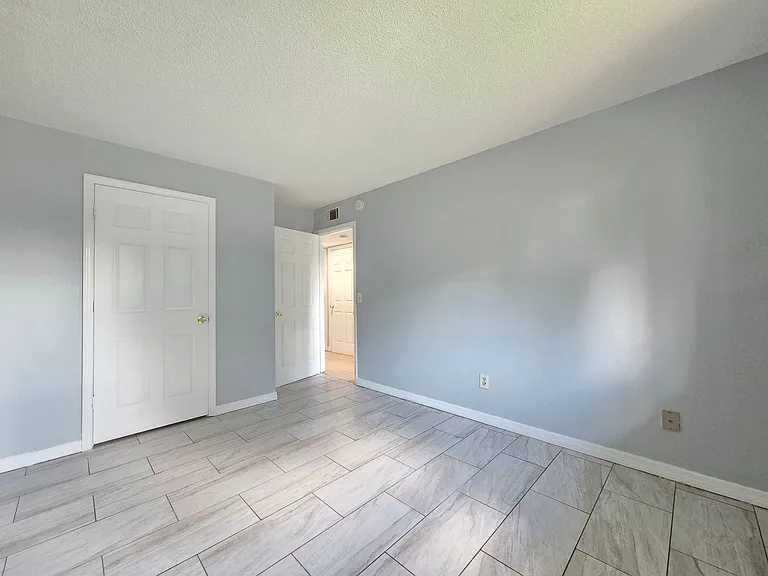 605 Northlake Blvd #63 — Photo 19