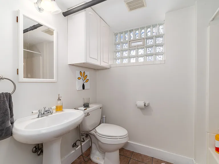 2225 Albion St — Photo 32