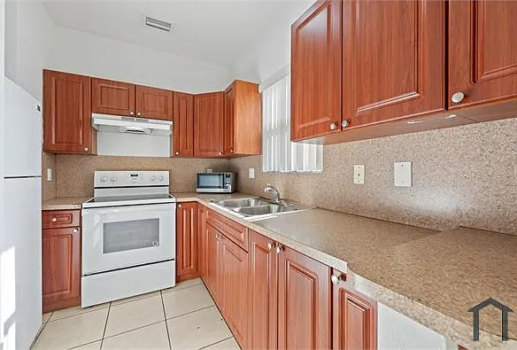 10357 SW 178th St — Photo 22
