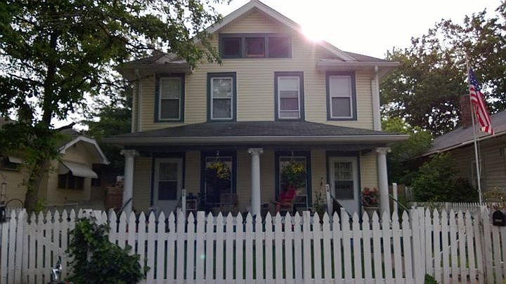 1st image of 54 S Belleview Pl