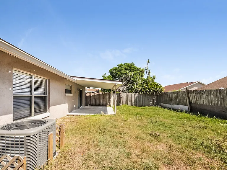 2468 Albaca Dr — Photo 15