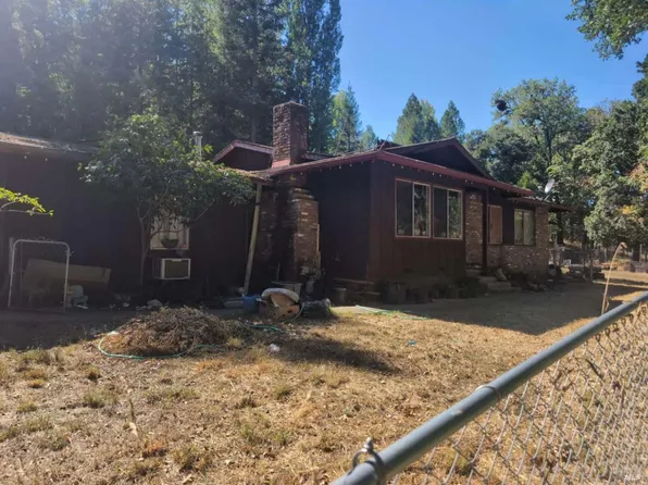 18800 Walker Rd, Willits, CA 95490