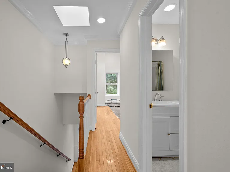 1010 W St NW — Photo 16