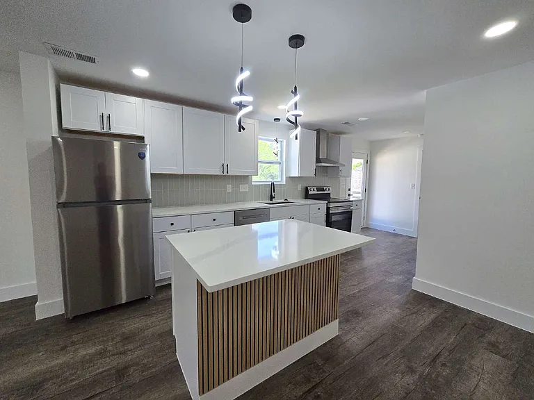 353 Hickory Hts — Photo 6