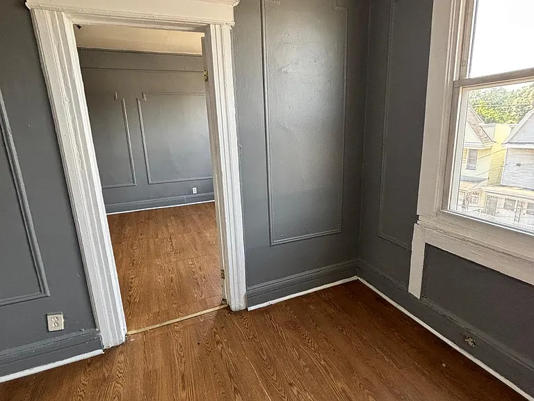 62 Rutgers Ave #3R — Photo 7