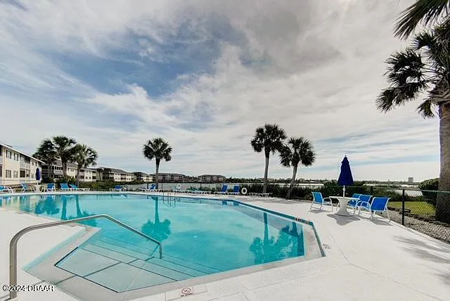 2 bed, 1140 sqft, $2,800 — Photo 3