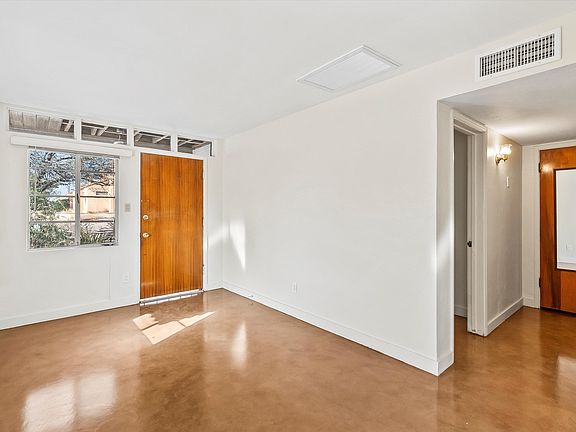 4th image of 2604 N Martin Ave