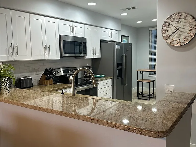 16421 Millstone Cir #104 — Photo 14