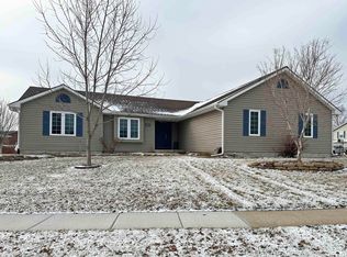 3803 SW Mission Cir, Topeka, KS 66610