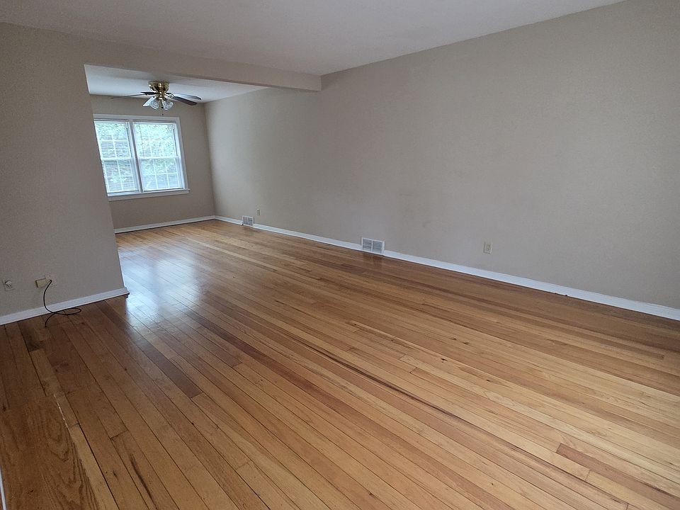1st image of 5642 Selby Ct