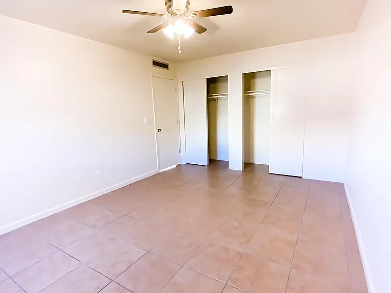 4215 Calle Barona #B — Photo 7