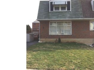 233 Beechwood Rd, Brookhaven, PA 19015