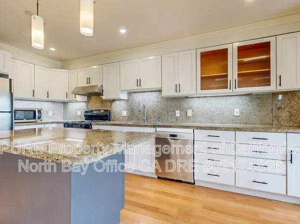 3051 San Bruno Ave APT 201, San Francisco, CA 94134