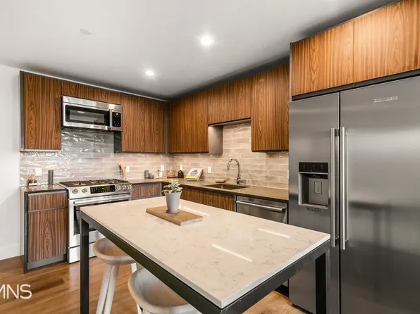 325 Lafayette Avenue image 1 of 10