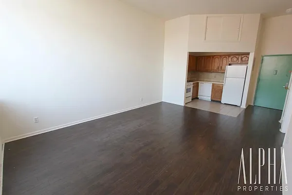 Rented by Alpha Properties NYC I LLC | media 4