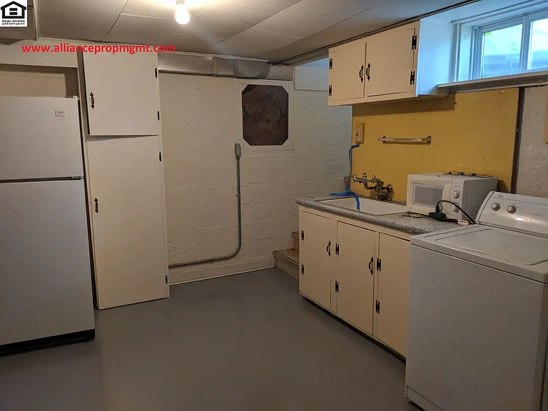 411 S 14th Ave — Photo 10