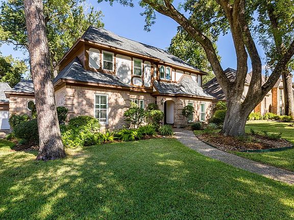 4th image of 2411 Pleasant Creek Dr