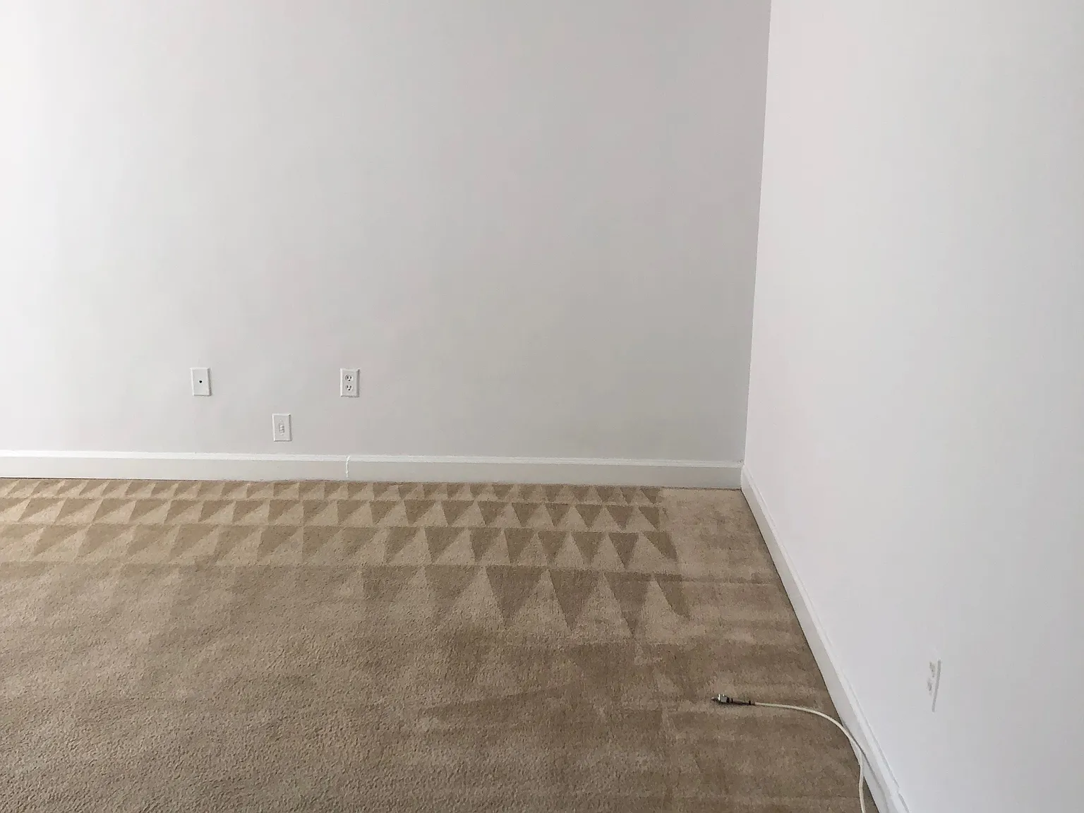 Studio, 437 sqft, $1,625 — Photo 2