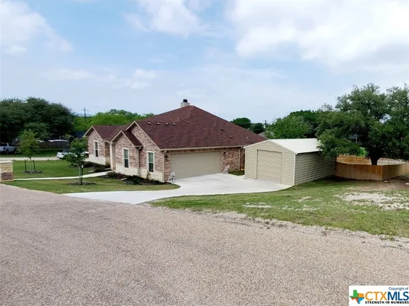 104 & 102 Susan St, Gatesville, TX 76528