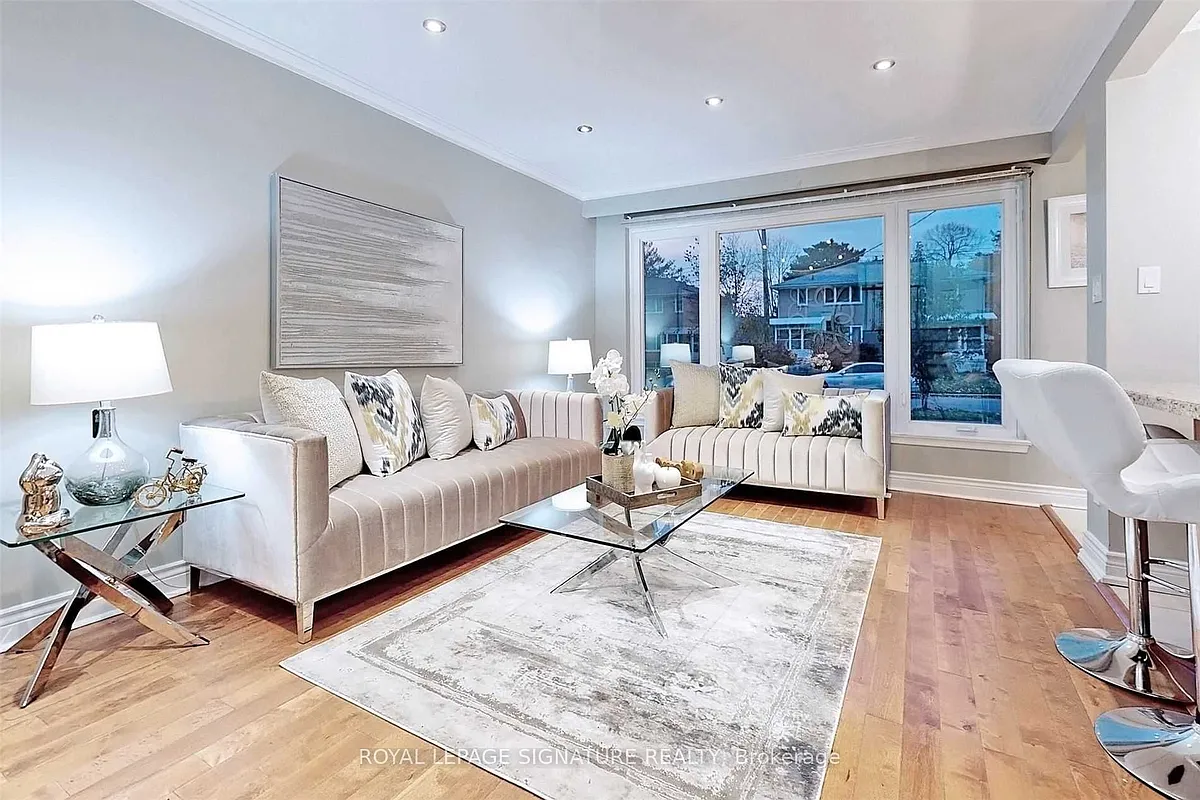 Building Photo - 65 Holcolm Rd #UPPER
