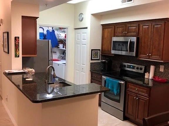 4th image of 4700 Saint Croix Ln APT 323