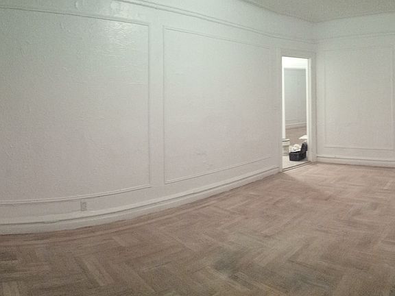 5th image of 3400 Tryon Ave APT B10