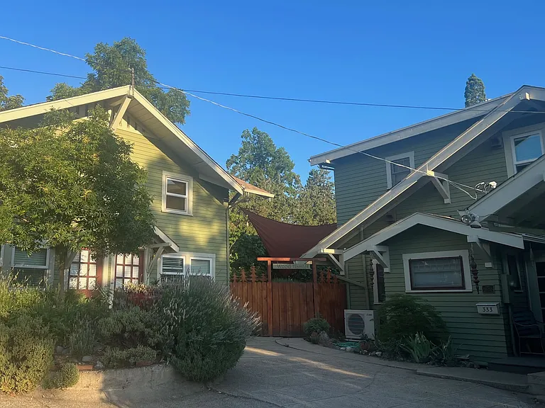 333 N Main St — Photo 28