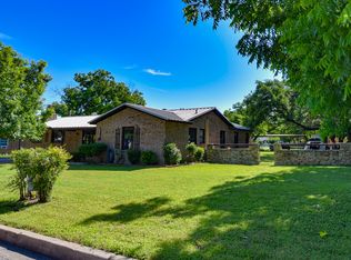 2013 S Walnut St, Brady, TX 76825
