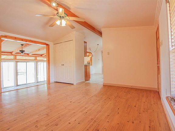 5th image of 9 Amelia Ln