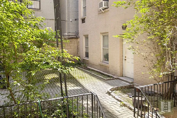 Rented by Halstead Real Estate | media 4