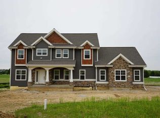 3676 Welcome Dr, Middleton, WI 53562