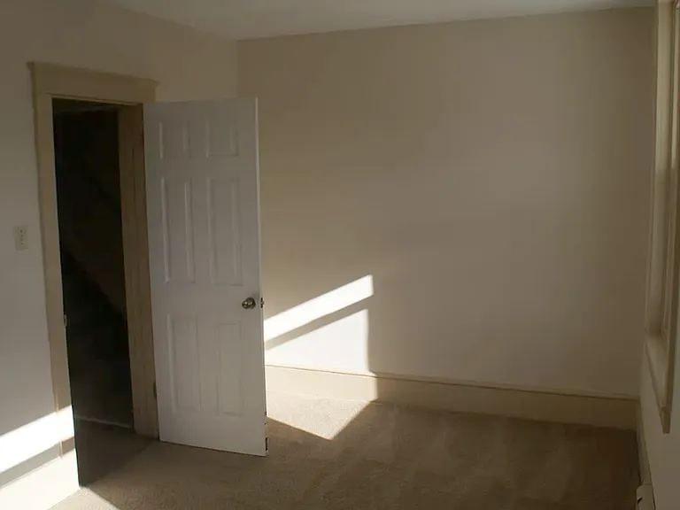 130 N Walnut St — Photo 12