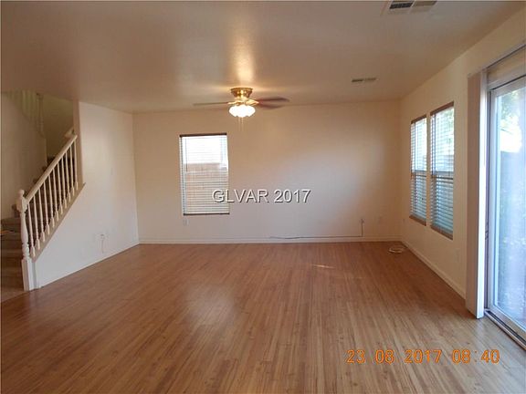 3rd image of 2432 Cockatoo Dr #0
