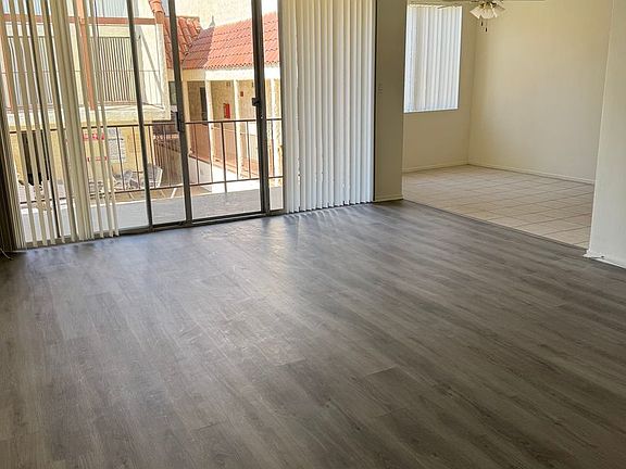 4th image of 303 N Jackson St APT 211
