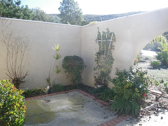 3rd image of 1449 La Plaza Dr