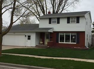 1725 E Byrd St, Appleton, WI 54911