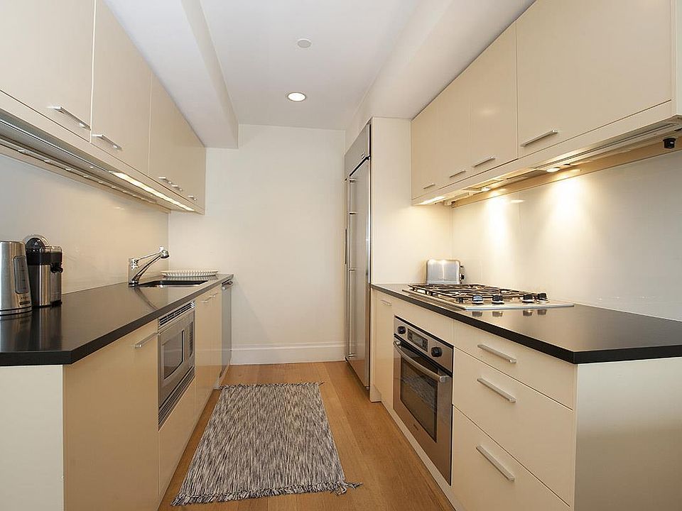1st image of 350 W 42nd Street 39c #39C