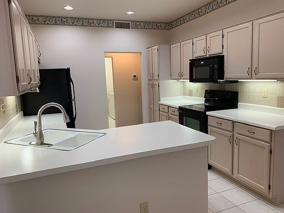 5th image of 21407 N 157th Dr