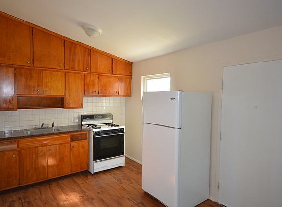 4th image of 1436 Virginia Ave