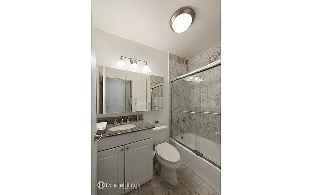 Rented by Douglas Elliman | media 6
