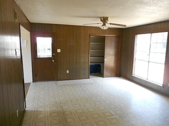 5th image of 1064 Western Park Dr