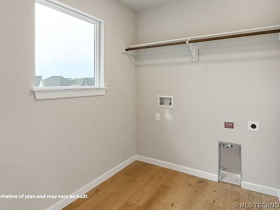 5th image of 3506 N 35th Ct