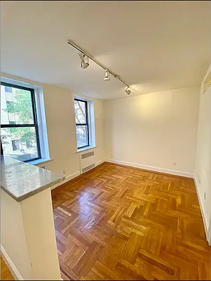 Rented by Manhattan Dwelling Corporation | media 3