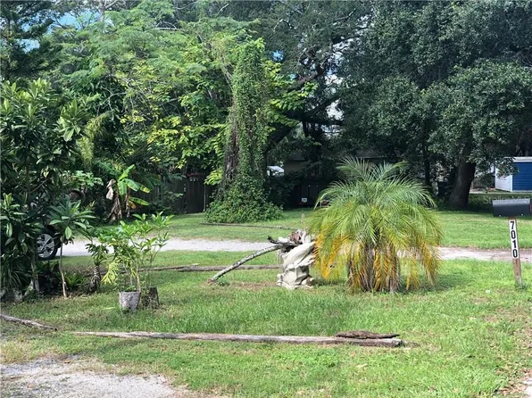 7010 N Willow Ave, Tampa, FL 33604