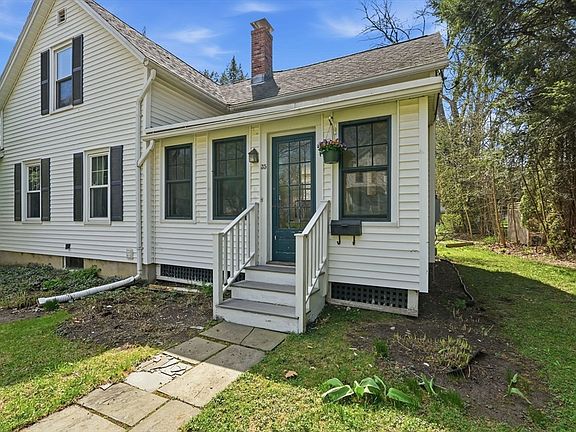 2nd image of 35 Taylor St