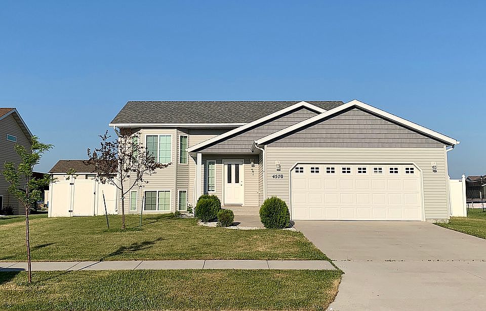 1st image of 4570 Prairie Dr