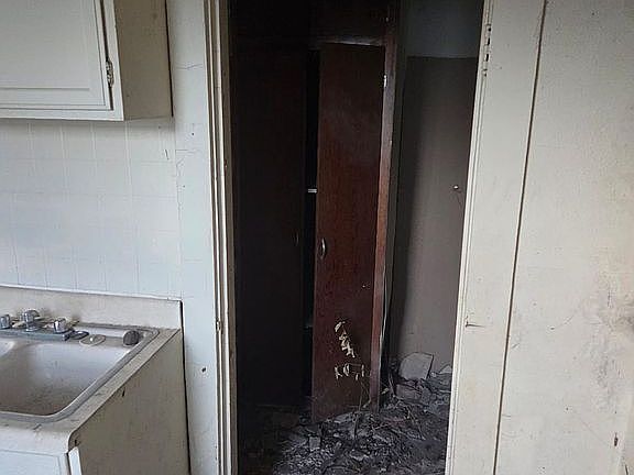 4th image of 708 N 23rd St