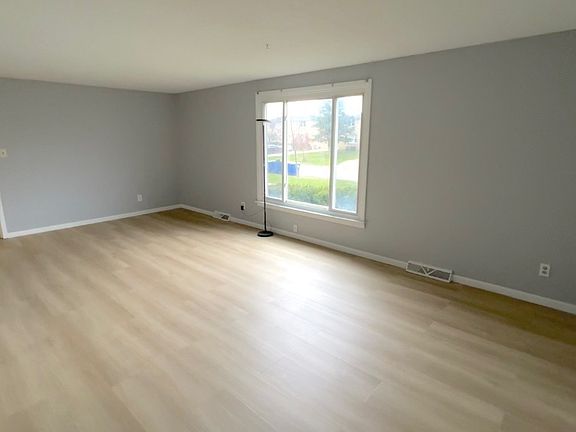 2nd image of 349 Carmen Rd APT 4