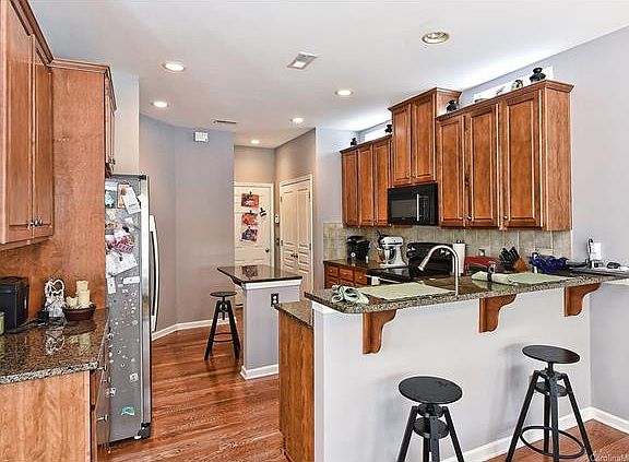 5th image of 3013 Grande Heights Dr