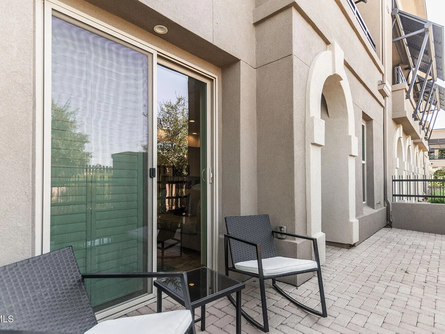 2 bed, 2.0 bath, 1161 sqft, $2,800 — Photo 3